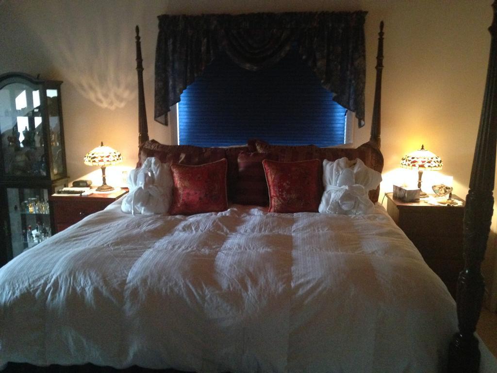 Eagle'S Nest B&B Lake Country Номер фото