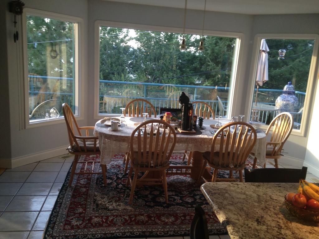 Eagle'S Nest B&B Lake Country Экстерьер фото