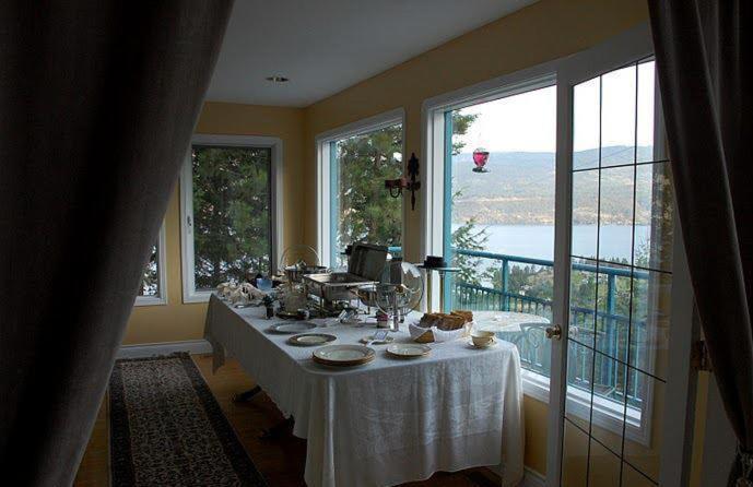Eagle'S Nest B&B Lake Country Экстерьер фото